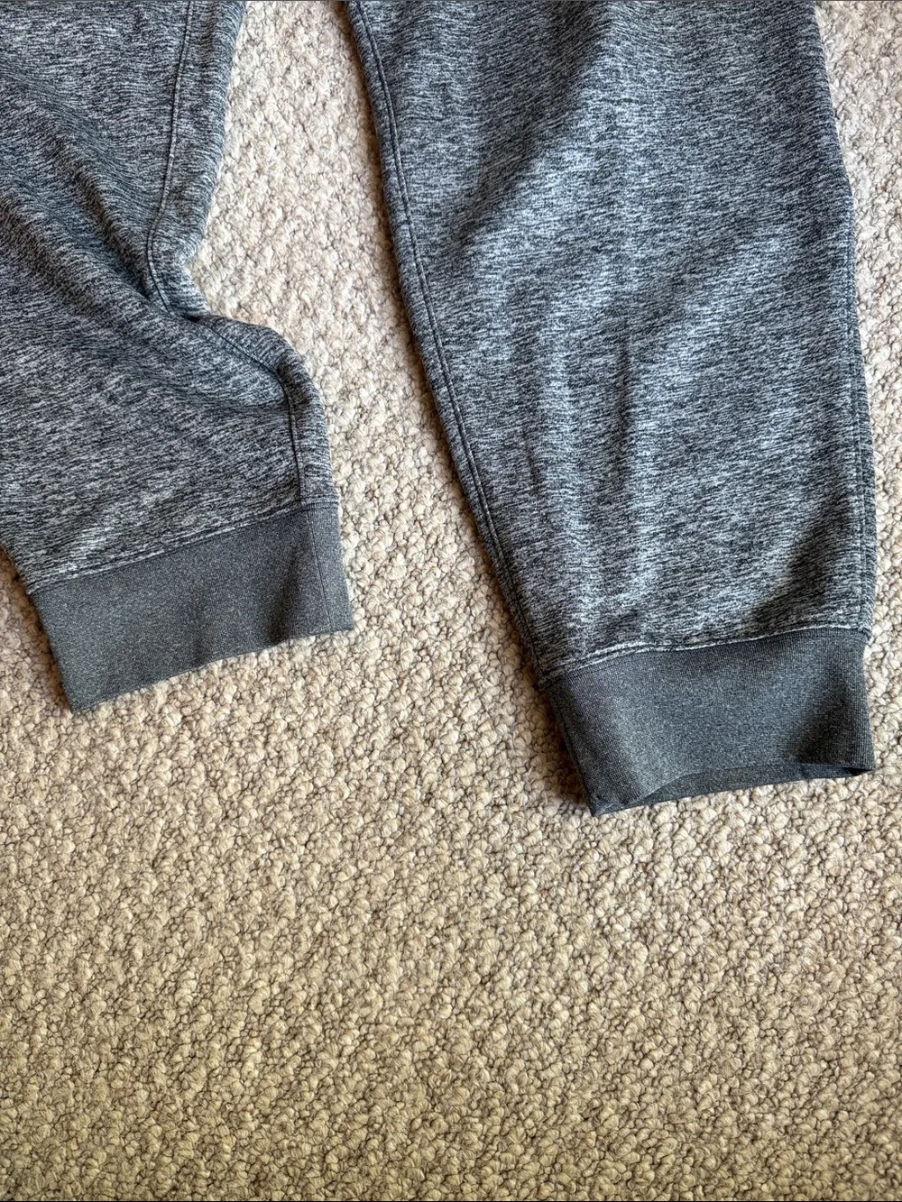 Jordan Men’s Gray Heather Hoodie & Joggers Set with Red logo top 3xl pants 2xl.